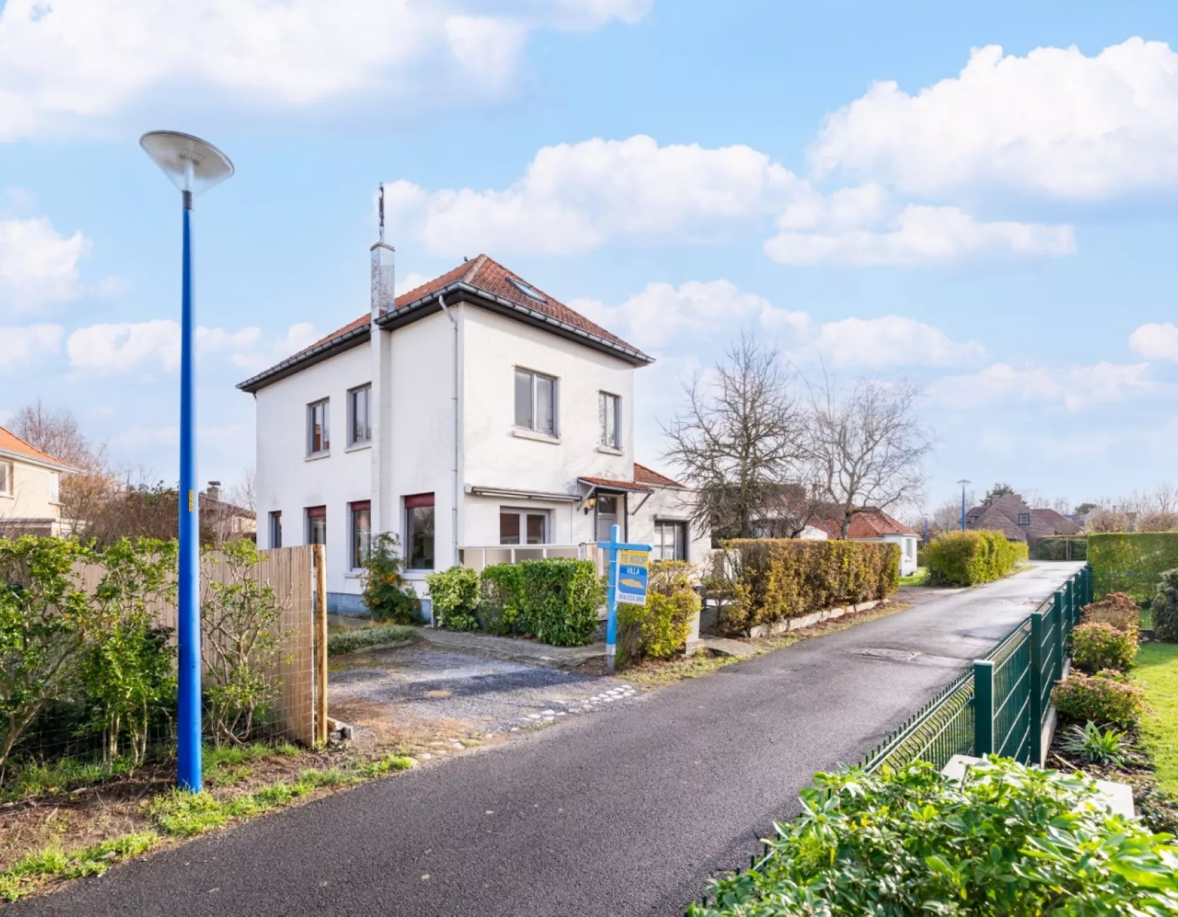 Te renoveren villa met 4 slaapkamers in Koksijde-Bad